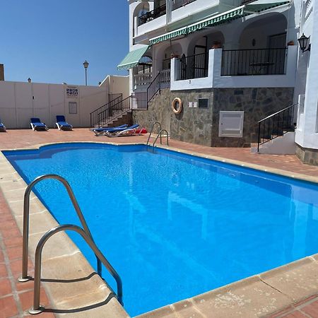 Precioso Apartamento De Dos Plantas Con Vistas Frigiliana Bagian luar foto