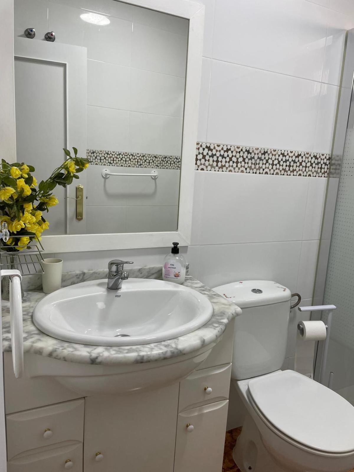 Precioso Apartamento De Dos Plantas Con Vistas Frigiliana Bagian luar foto