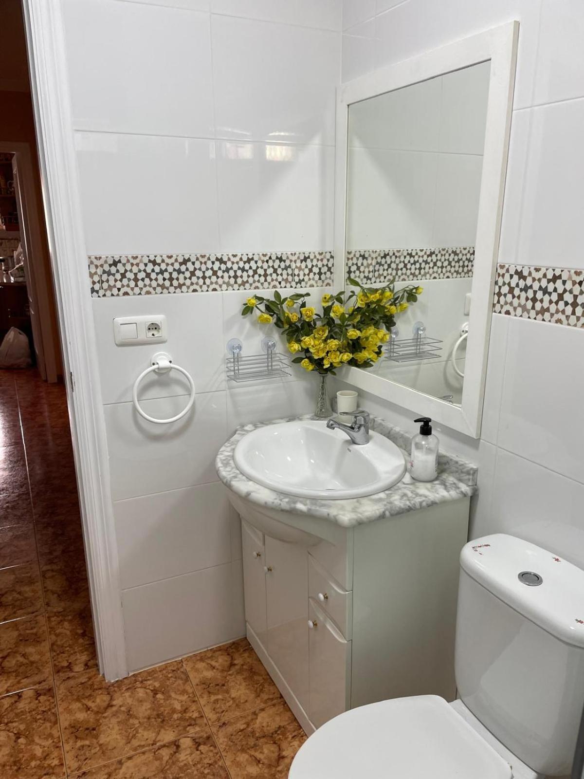 Precioso Apartamento De Dos Plantas Con Vistas Frigiliana Bagian luar foto