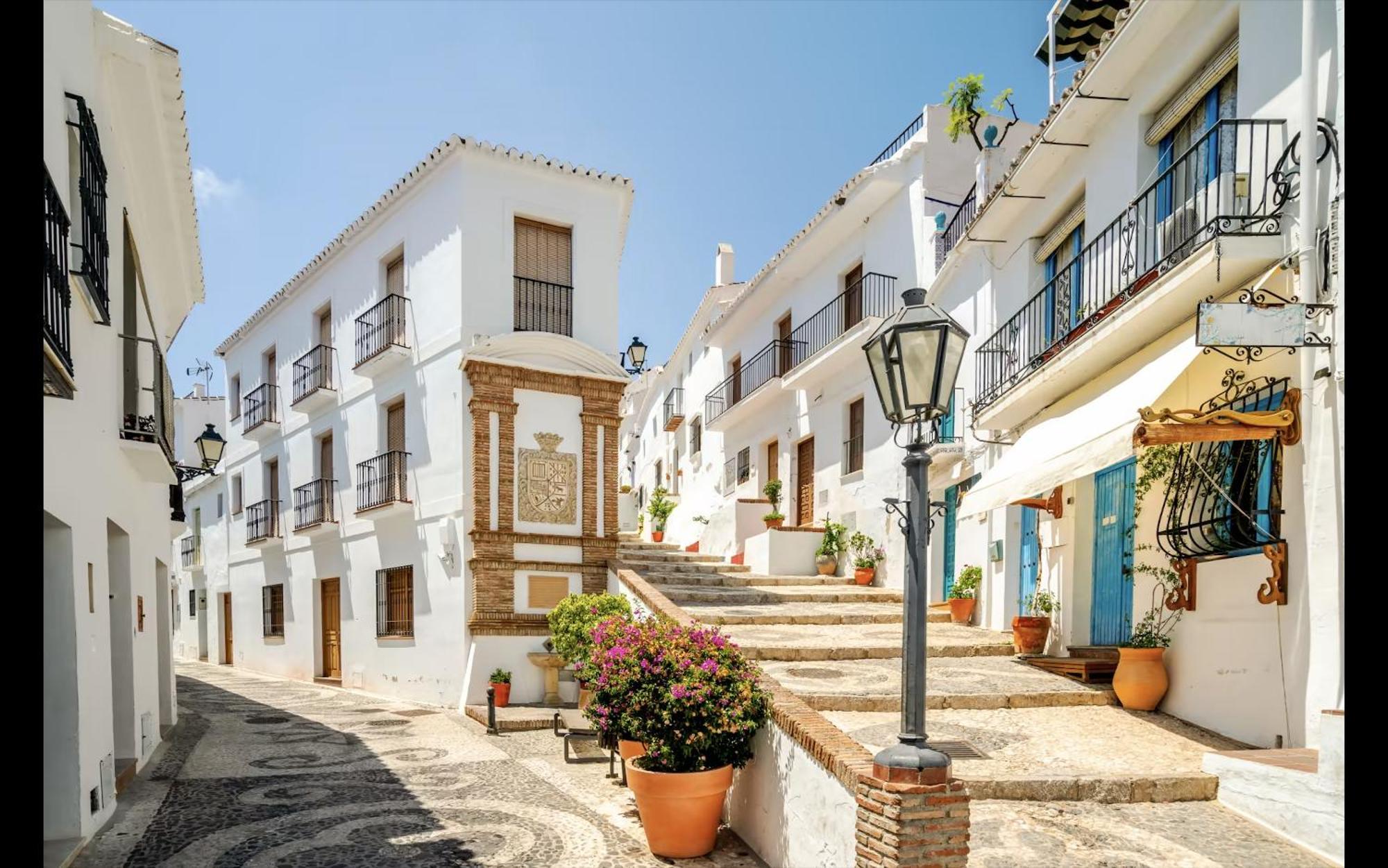 Precioso Apartamento De Dos Plantas Con Vistas Frigiliana Bagian luar foto